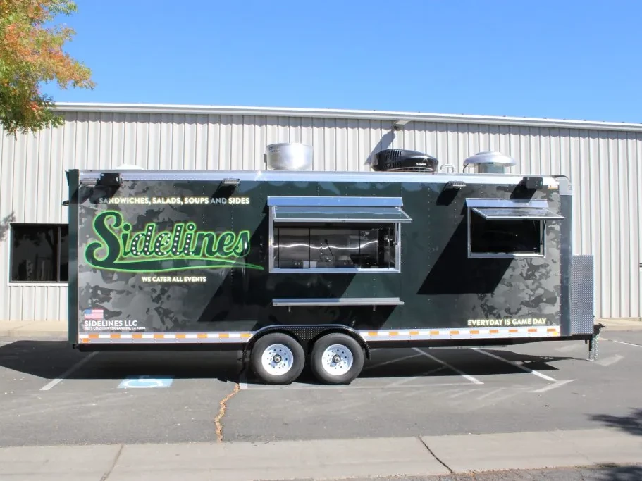 Sidelines food trailer wrap, photo 1