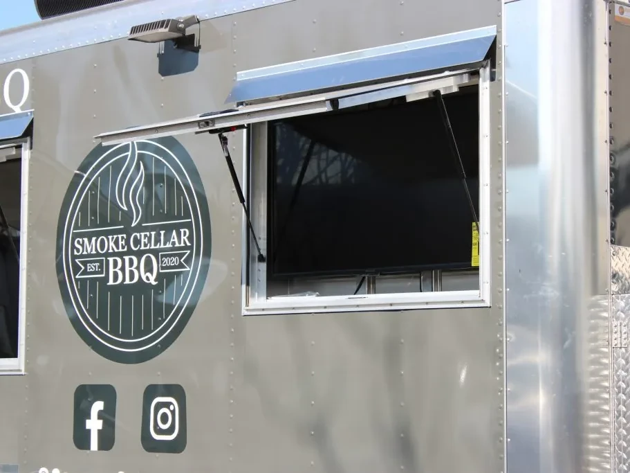 Smoke Cellar BBQ food trailer wrap, photo 4