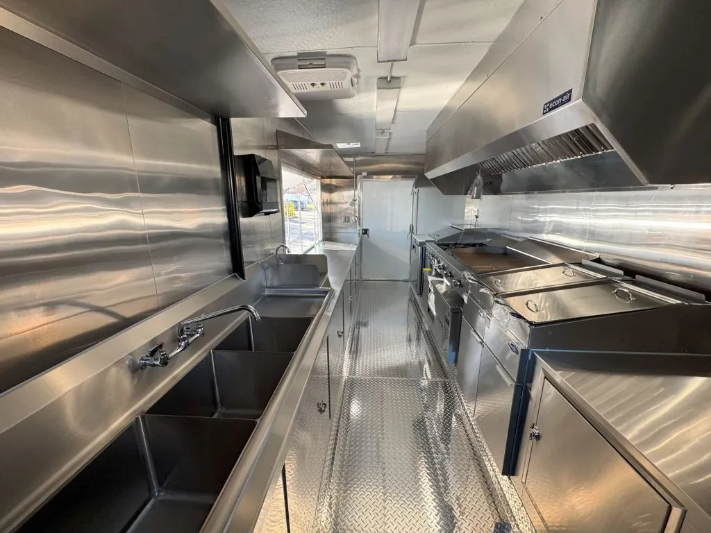 Sweet T’s Restaurant + Bar food trailer wrap, photo 4