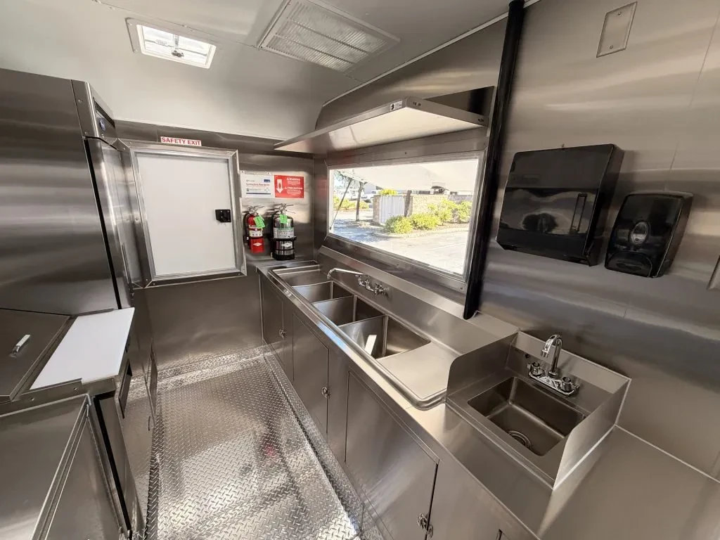 Tacos El Flamingo food trailer wrap, photo 13