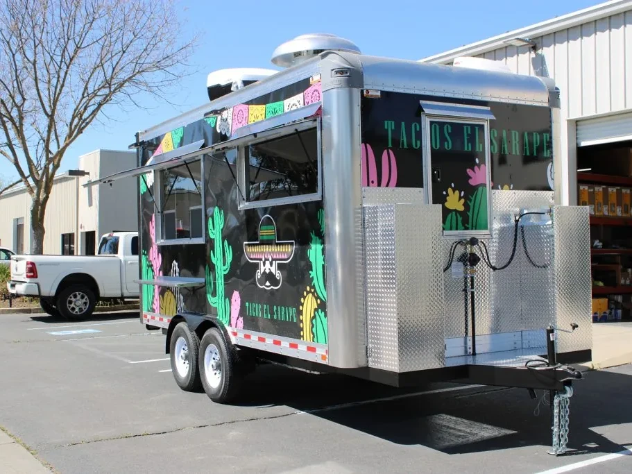 Tacos El Sarape food trailer wrap, photo 10