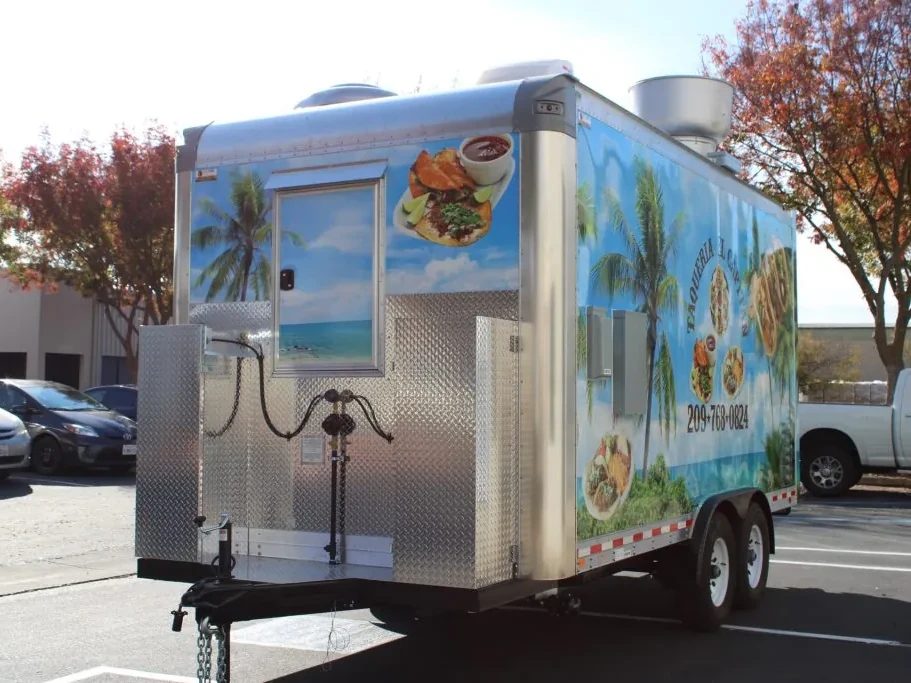 Taqueria El Capitan food trailer wrap, photo 11