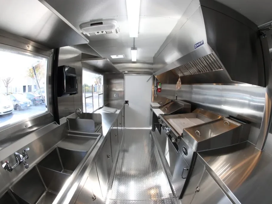 Taqueria El Capitan food trailer wrap, photo 17