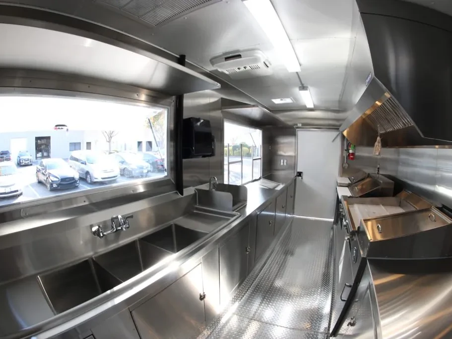 Taqueria El Capitan food trailer wrap, photo 18