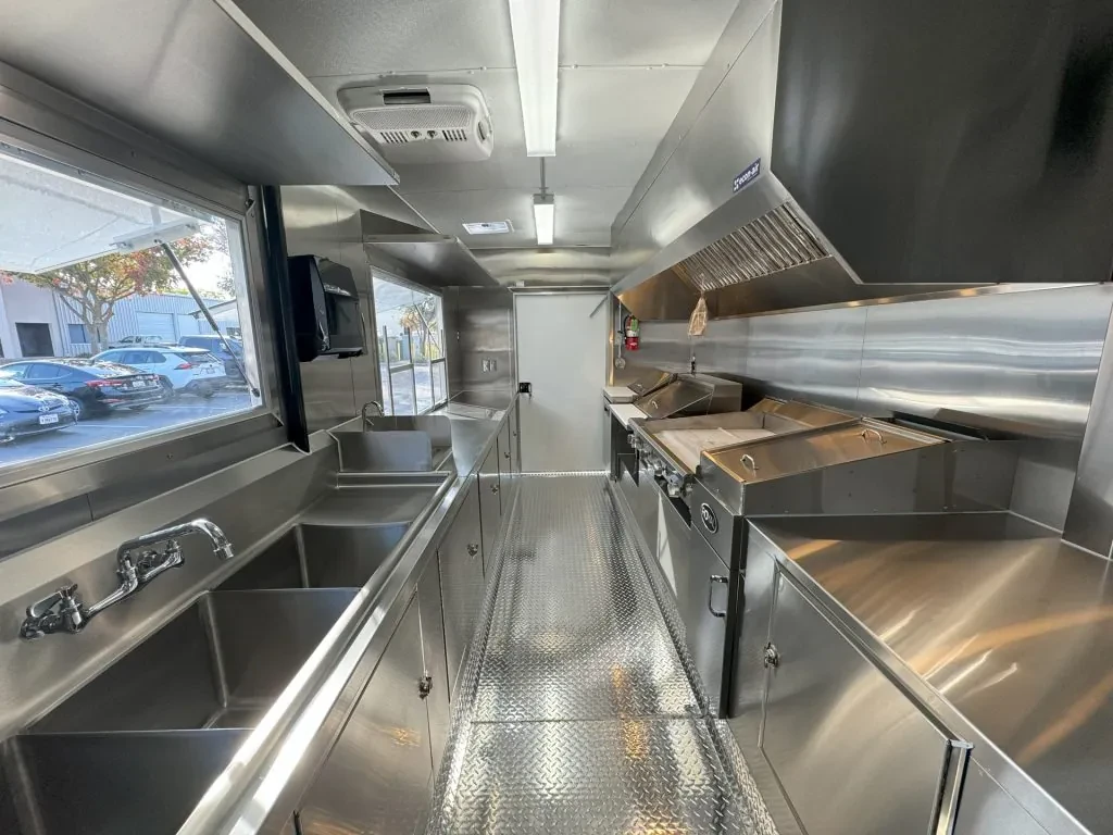 Taqueria El Capitan food trailer wrap, photo 21