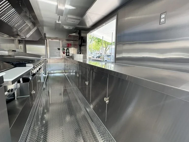The Club at Schaffer’s Mill food trailer wrap, photo 12