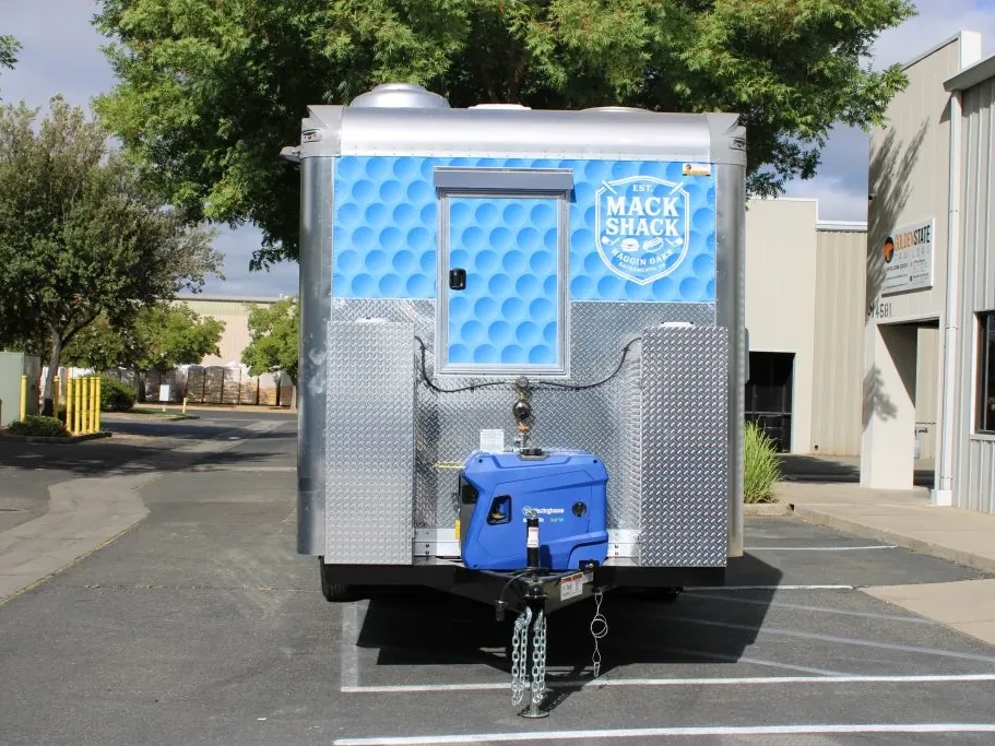 The Mack Shack – Haggin Oaks food trailer wrap, photo 1