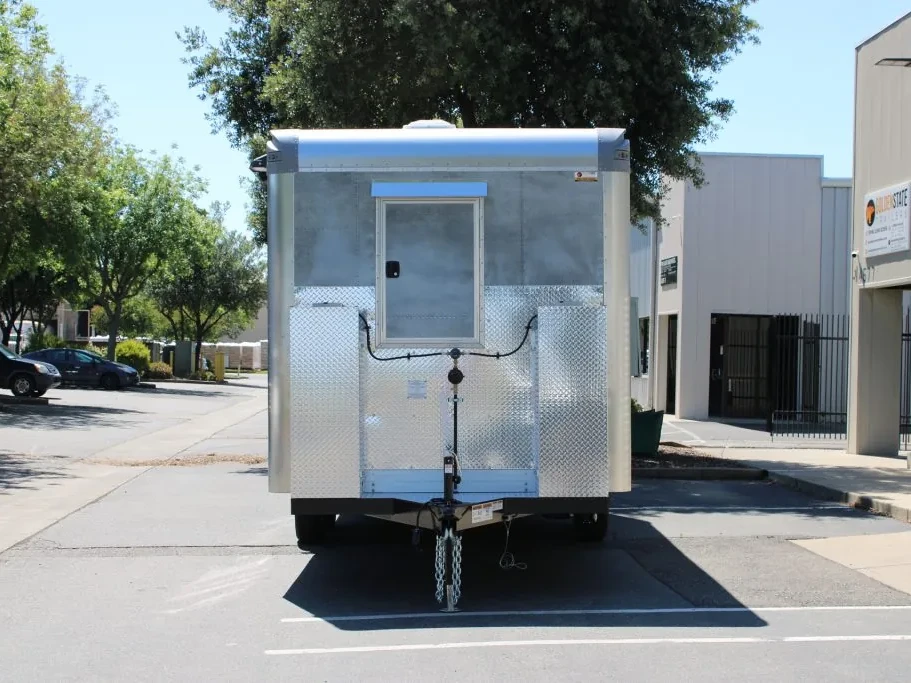 The Veteranʼs Roast food trailer wrap, photo 5