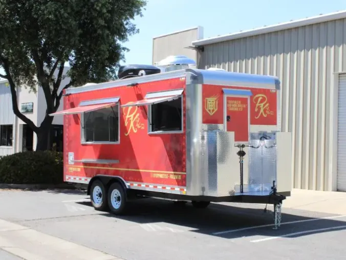 Poppin’ Kettle Corn: American 18ft food trailer wrap design