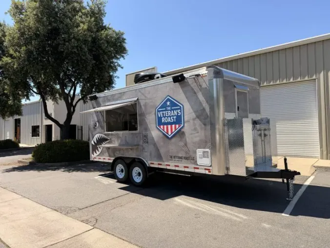 The Veteranʼs Roast: American 18ft food trailer wrap design